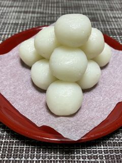 子供用のお団子(お汁粉、お雑煮、お団子)-レシピのメイン写真