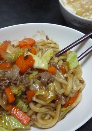おいしいおいしい！！野菜焼きうどん-レシピのメイン写真