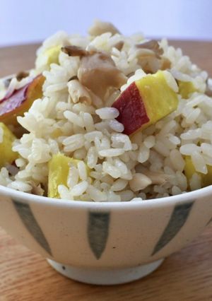 さつまいもと舞茸の塩麹炊き込みご飯-レシピのメイン写真