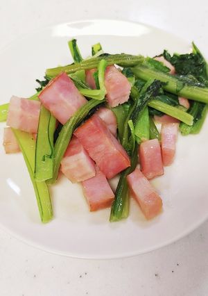 小松菜とベーコンの炒め物-レシピのメイン写真