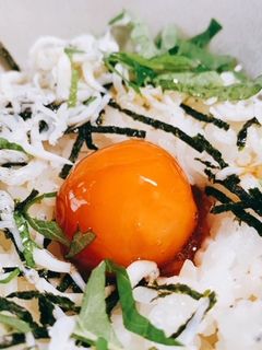 モチモチ~♪冷凍卵としらす丼-レシピのメイン写真