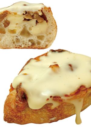 とろ～りチーズと胡桃のフランスパン-レシピのメイン写真