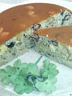 ☆炊飯器で黒豆と煮汁とさつま芋のケーキ☆-レシピのメイン写真