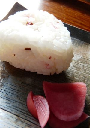 桜の塩むすび-レシピのメイン写真
