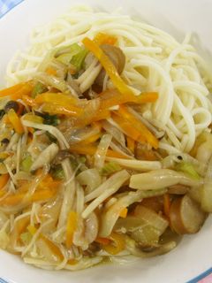【学校給食】きのこバタースパゲティソース-レシピのメイン写真