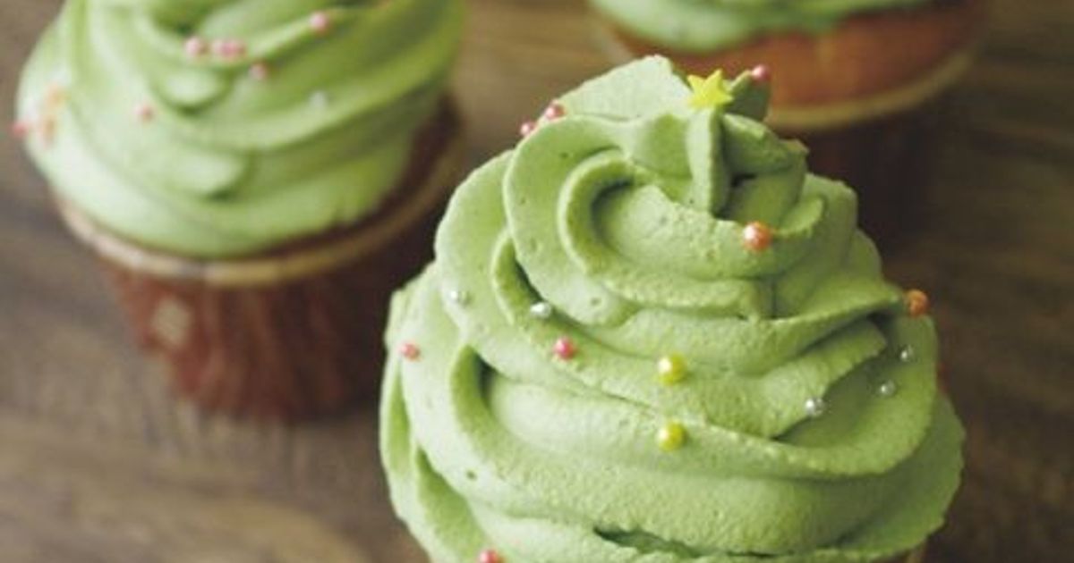 基本からアレンジまで！思わずつくりたくなる「カップケーキ ツリー