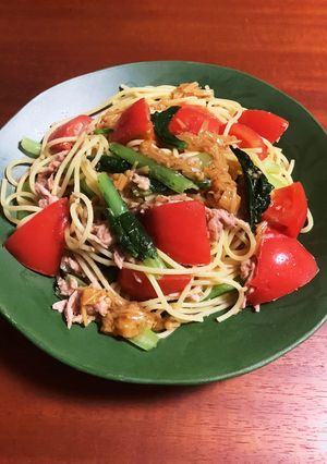 混ぜるだけ簡単！トマトと小松菜のパスタ-レシピのメイン写真