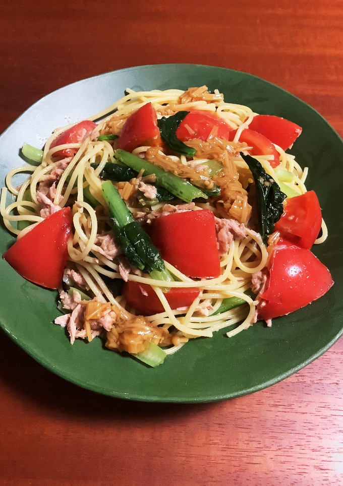 混ぜるだけ簡単！トマトと小松菜のパスタ-レシピのメイン写真