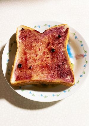 ブルーベリージャムとマーガリンのトースト-レシピのメイン写真