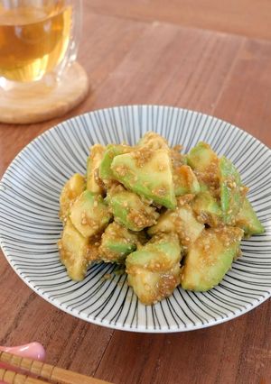 アボカドのごま味噌あえ-レシピのメイン写真
