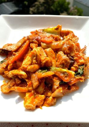 きのこたっぷり、トマト味の肉卵炒め-レシピのメイン写真