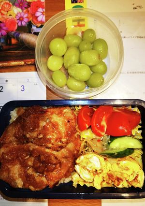 梅はちみつ生姜焼き　鶏五目御飯　弁当-レシピのメイン写真