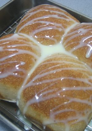 いちごミルク酵母パン（果実入り）-レシピのメイン写真