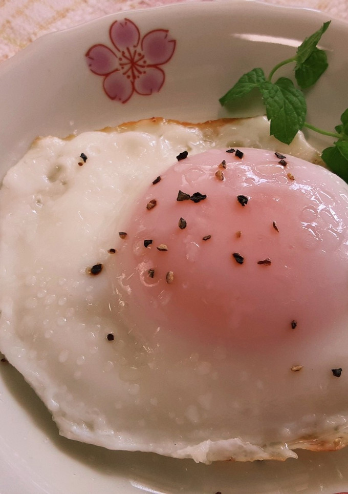 目玉焼き♪︎ポーチドエッグ風-レシピのメイン写真