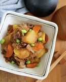 基本の肉じゃが。無水調理でこっくり甘辛♩