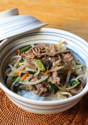 電子レンジで作るスタミナ丼-レシピのメイン写真