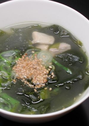 黄金チャーハンには、わかめスープ。-レシピのメイン写真