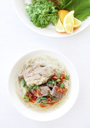 旨味たっぷり【ブンボーフエ】ベトナム料理-レシピのメイン写真