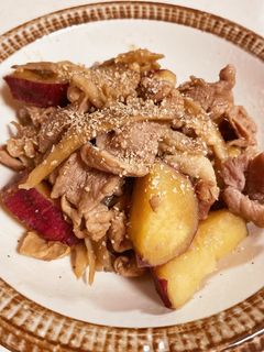 【取分けレシピ】さつまいもと豚肉炒め-レシピのメイン写真
