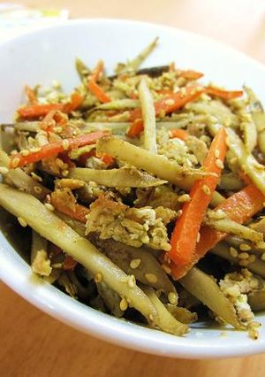 ごぼうとにんじんのツナ卵炒め-レシピのメイン写真