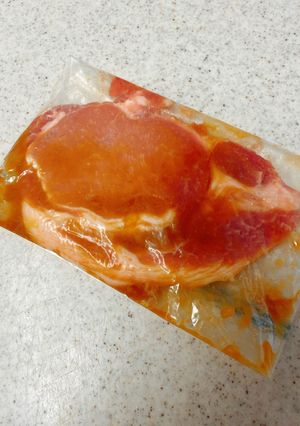 下味冷凍♪豚ロース肉のゆず味噌漬け-レシピのメイン写真