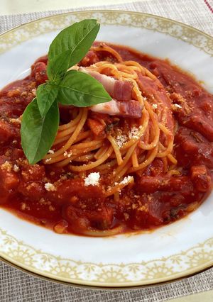 休日パスタ♪子供が大好きアマトリチャーナ-レシピのメイン写真