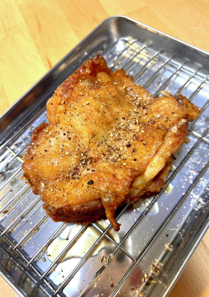じっくりと揚げるだけ！鶏もも肉の素揚げ☆-レシピのメイン写真