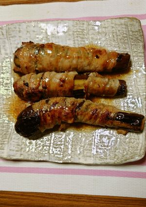 ヨウサマの減塩長なすのひき肉豚バラ巻き-レシピのメイン写真