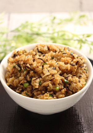 簡単！しらすひじきご飯　韓国風-レシピのメイン写真