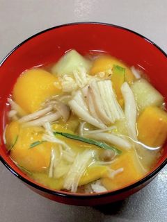 カボチャの皮入り、食品ロス削減の味噌汁-レシピのメイン写真