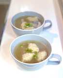 簡単すぎる！市販の餃子で簡単中華スープ