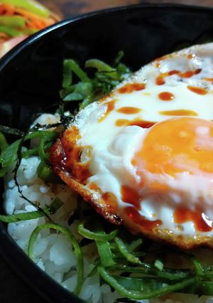 目玉焼き丼-レシピのメイン写真