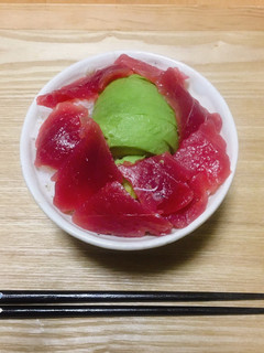 1分で簡単!マグロアボカド丼-レシピのメイン写真