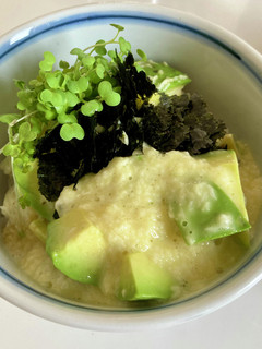 アボカドとろろ卵かけ丼-レシピのメイン写真