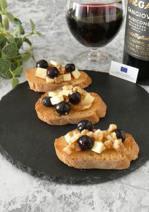 チーズとブルーベリーのブルスケッタ-レシピのメイン写真
