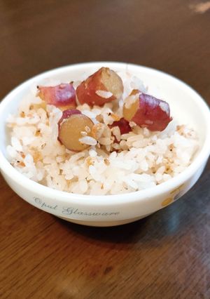 モッチリ〜！さつまいもの炊き込みご飯-レシピのメイン写真