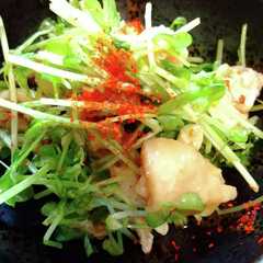 รูปของ 超簡単☆豆苗入り鶏皮ポン酢♪