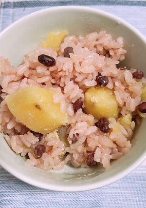 もち米不要♡さつまいも入り♡秋のお赤飯-レシピのメイン写真