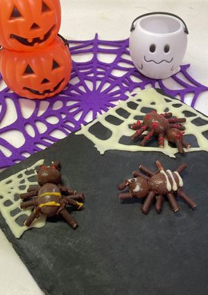 市販菓子でクモさん-レシピのメイン写真