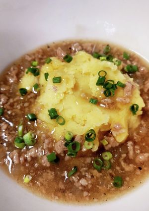 簡単♪マッシュポテトの豚挽き肉餡掛け♪-レシピのメイン写真
