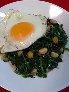 ほうれん草とサラダ豆のバター炒め-レシピのメイン写真