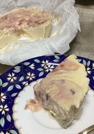 レンジでチーズケーキ（イチゴソース）-レシピのメイン写真