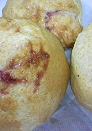 ホットケーキミックスでイチゴスコーン-レシピのメイン写真