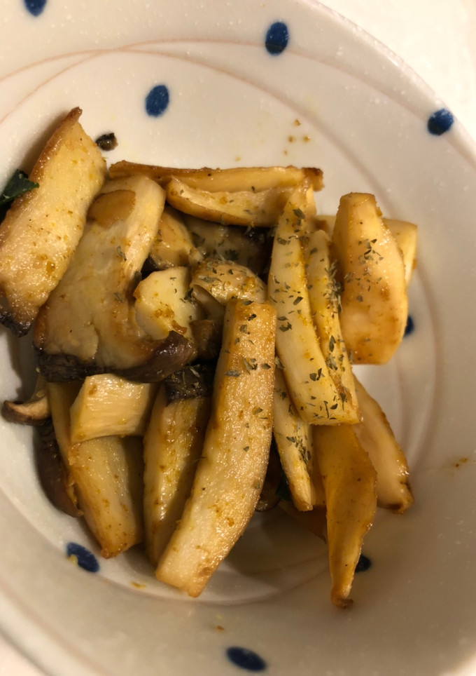 簡単なのにうま！エリンギのカレー炒め-レシピのメイン写真