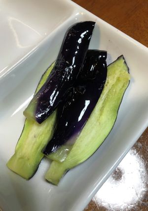 キレイな色に仕上がるナスのレンジ蒸し-レシピのメイン写真