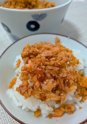 鮭のあらで手作りパラパラフレーク-レシピのメイン写真