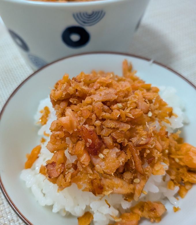 鮭のあらで手作りパラパラフレーク-レシピのメイン写真