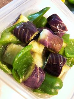 レンジだけ☆なすとピーマンの白だし煮浸し-レシピのメイン写真