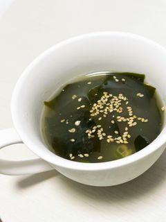 簡単オクラとワカメスープ-レシピのメイン写真