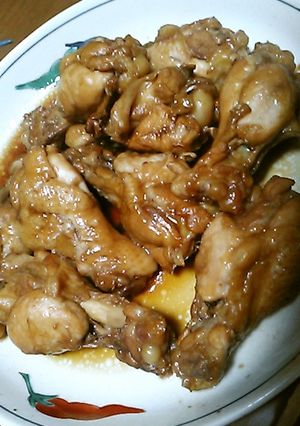 鶏手羽元に黒酢を入れて煮てみた、おいしい-レシピのメイン写真